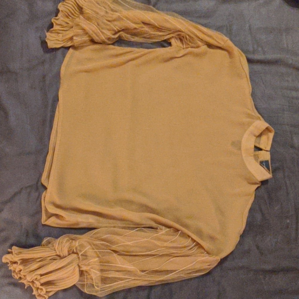 Mustard poof sleeve retro shirt